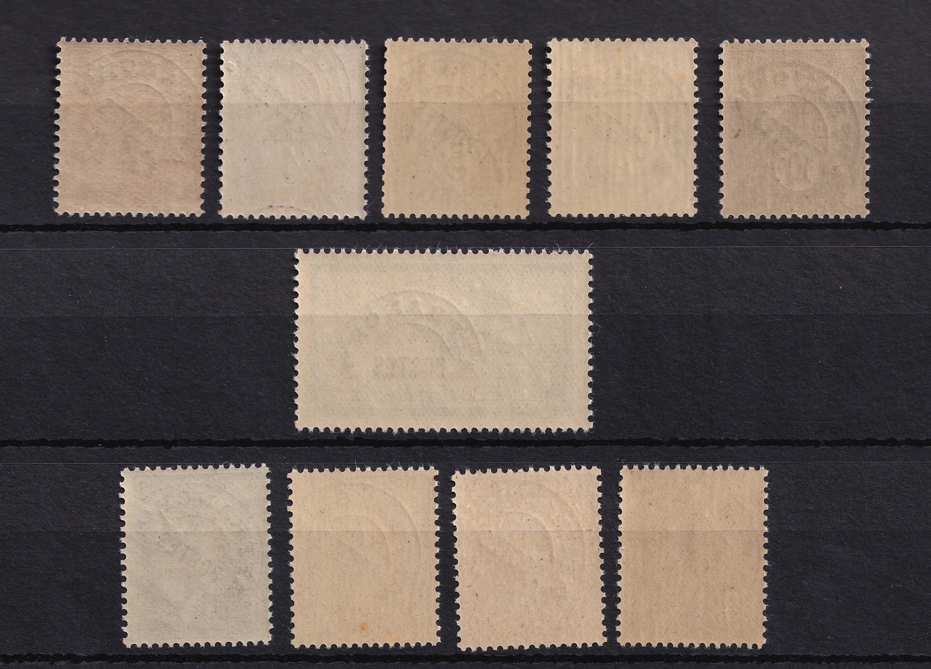 France 1922/1947 - sans charnière, avec variété non coté mais referencé surcharge à cheval - Yvert préo n°39/46, 40h et 48/49