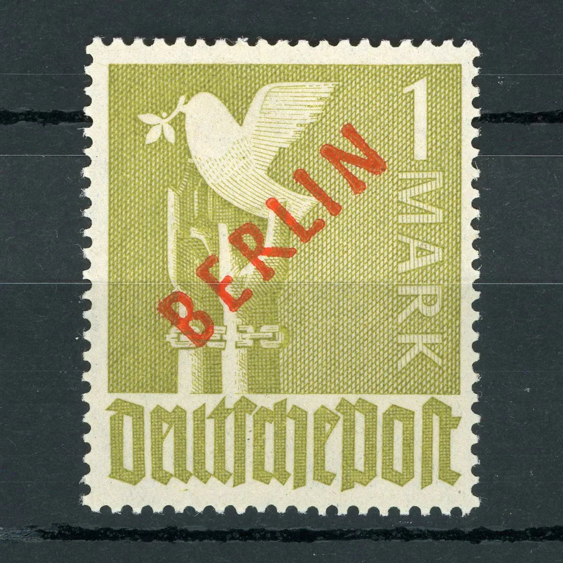 Berlin - Superbe 1M Olive Surcharge Rouge - Yvert n°17B